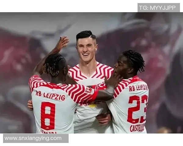 杜塞尔与拜仁激战正酣比分悬念重重谁能笑到最后