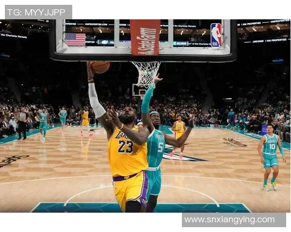 湖人对阵黄蜂精彩比赛录像回顾及精彩瞬间分析