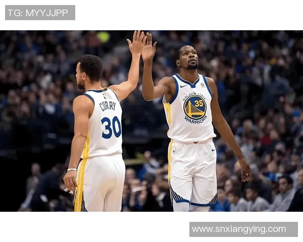 库里因技术犯规引发争议球迷热议裁判判罚标准与球员情绪管理